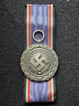 Niemcy, III Rzesza, Luftschutz medal, sygnowany 60