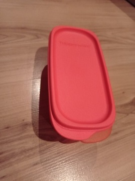 Tupperware Okrągłe Zawsze Sypkie 500  ml czerwone