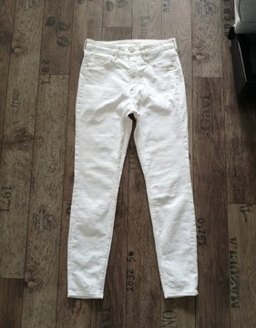 38-40 H&M białe jeansy wysoki stan 