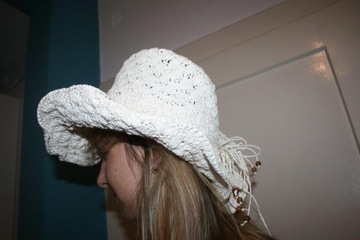  biały kapelusz słomowy roz M 56-57cm