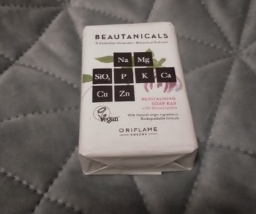 Rewitalizujące mydło Beautanicals Oriflame 