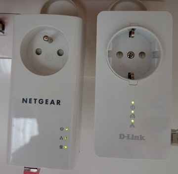 Powerline transmiter sieciowy Netgear i D-link