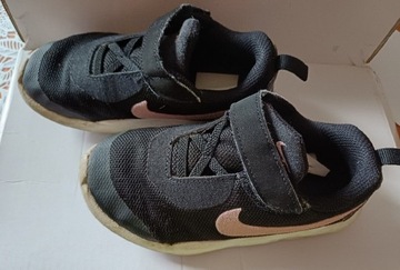 Buty sportowe Nike rozm.27