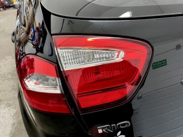 Kia Rio III lampa lewa tył klapa europa oryginał