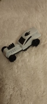 Samochód kinder jajko Hot wheels auto 