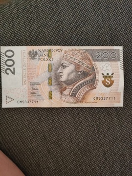 Banknot 200 zł w obiegu 