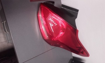 Lampa prawa tylna ford focus 