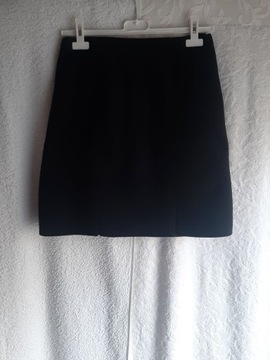 Gruba czarna krótka spódnica, r. XS/S