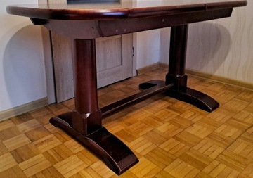 Stół z tłoczonymi nogami rozkładany 150cm × 80cm