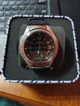 Zegarek CASIO AQ-180w