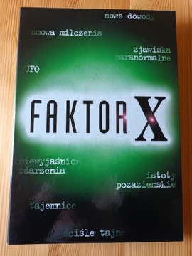 FAKTOR X - segregator z 12 zeszytami 1-12