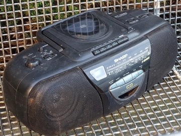 Radiomagnetofon z CD przenośny SHARP QT-CD50H