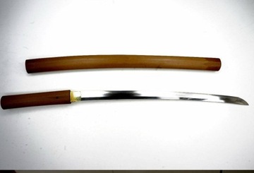 MIECZ  WAKIZASHI w  oprawie SHIRASAYA, sygnowany