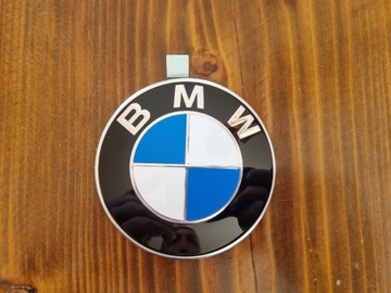 BMW X2/X4 emblemat tył klapa