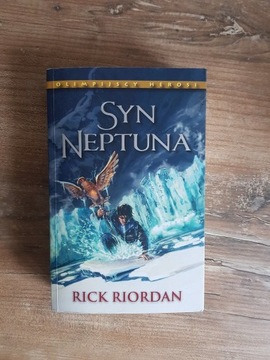 Syn Neptuna, Rick Riordan