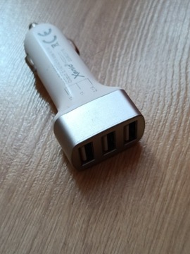 Ładowarka samochodowa Xenic 3xUSB