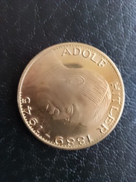 Medal z Adolfem H