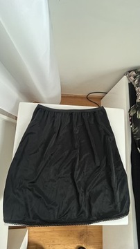 Spódnica mini satynowa czarna krótka 36
