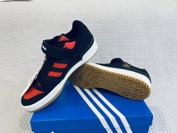 Buty Adidas Forum Low 44 czarne czerwone