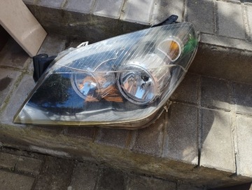 Opel Astra h lampa lewa 