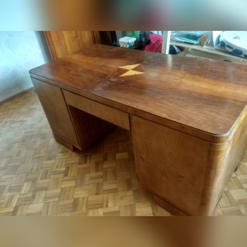 Przedwojenne biurko