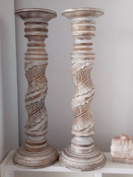 Świeczniki drewniane bielone rzeźbione