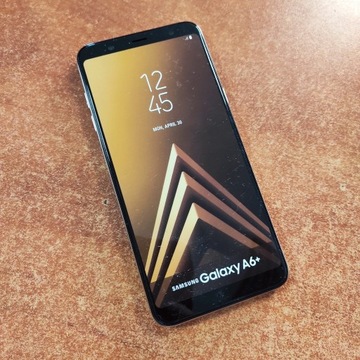 Samsung Galaxy A6+ -atrapa 