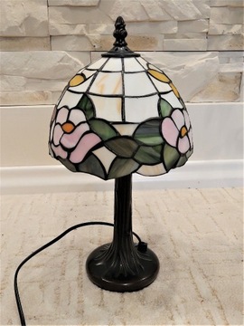 Lampa witrażowa w stylu Tiffany 