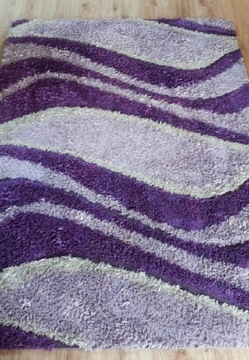 Duży fioletowy dywan