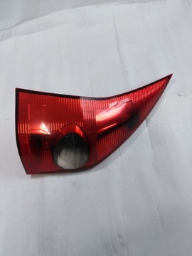 RENAULT MEGANE II KOMBI LAMPA LEWY TYŁ 8200142684