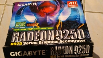 Karta graficzna Gigabyte RADEON 9250 128 MB DDR1