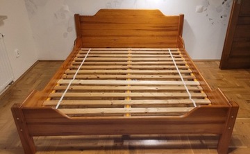 Solidne łóżko 160x200  drewniane 