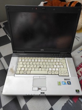 fujitsu stary laptop SPRAWNY ale bez ladowarki