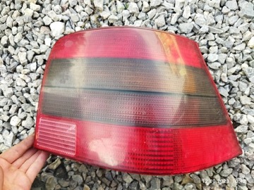 Lampa prawy tył golf 4