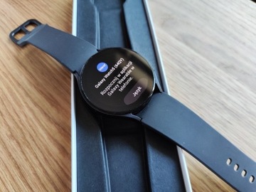 STAN IDEALNY Samsung Galaxy Watch 5 Graphite- 44mm