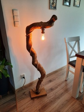 Lampa drewniana stojąca 
