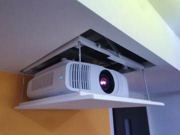 Projektor kino domowe Epson LS 11000 eh-ls11000w