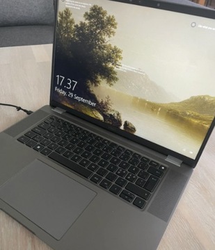Laptop Premium Dell Latitude 7640 10 rdzeni/16"