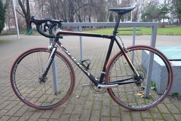 Orbea Aqua, rama 57, czarno-biało-czerwony