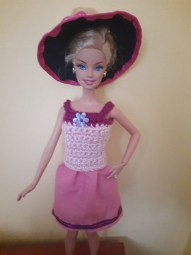 Ubranko dla Barbie suknia kapelusz