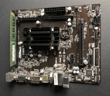 Płyta z procesorem ASRock Q1900M + 4GB RAM; mATX