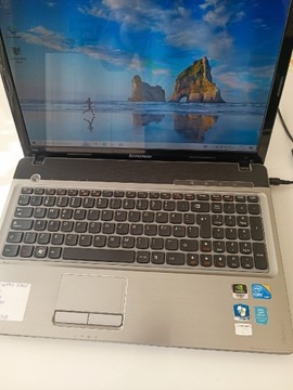 Laptop Lenovo Ideapad Z560 15,6" i5 stan dobry 