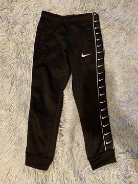 Spodnie dresowe Nike 128
