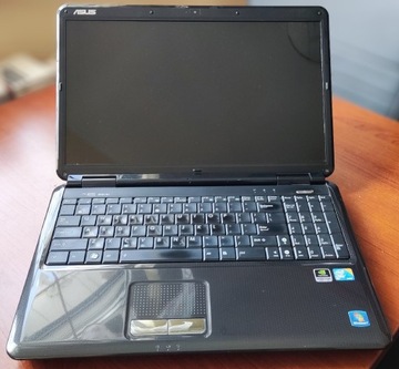 Laptop ASUS K61IC Core 2 Duo