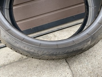 2x Pirelli P Zero 225/40R19 86Y run flat