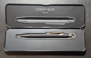 Długopis Caran d'Ache 849 czarny mat GT