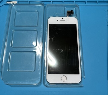 Wyświetlacz iPhone 6s/6 biały z przyciskiem home