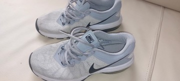 Nike Trainng.Buty sport.. Rozmiar.40. Dł.25 cm.