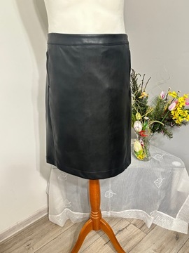 Czarna spódnica z kieszeniami roz.46 Miller&Monroe