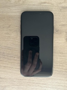 IPhone 11 czarny 64GB